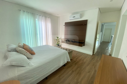 Sobrado em Condomínio com piscina - Vila do Sol Valinhos - SP