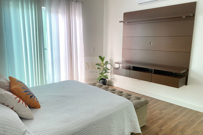 Sobrado em Condomínio com piscina - Vila do Sol Valinhos - SP