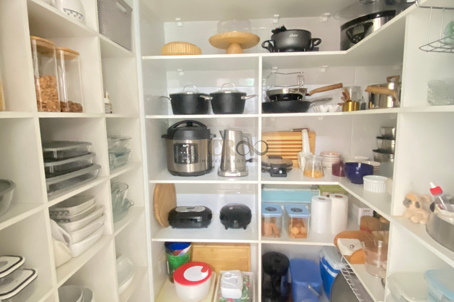 Sobrado em Condomínio com piscina - Vila do Sol Valinhos - SP