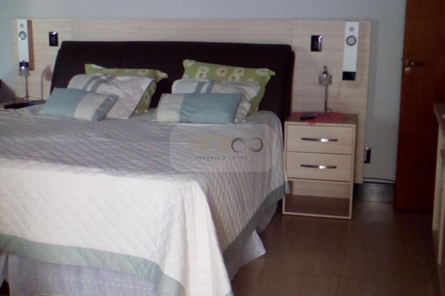 Sobrado em Condomínio em Valinhos