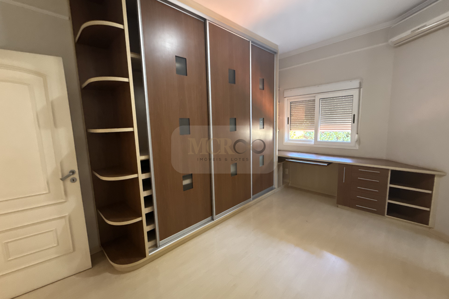 Casa de Alto Padrão à Venda em Condomínio Fechado – Valinhos/SP