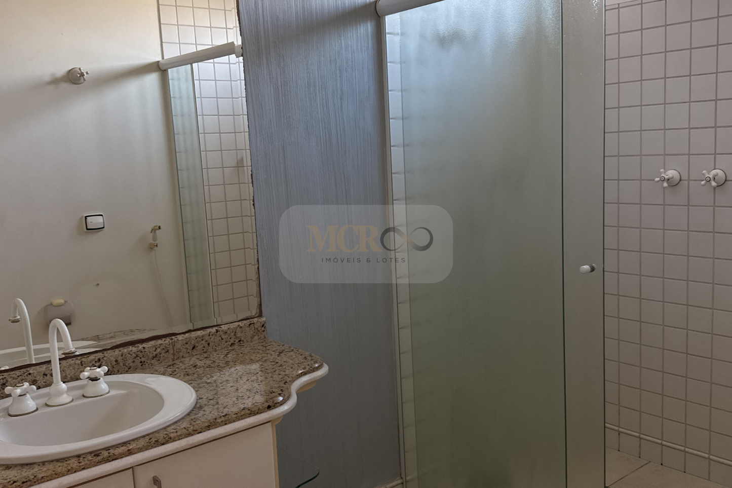 Casa de Alto Padrão à Venda em Condomínio Fechado – Valinhos/SP