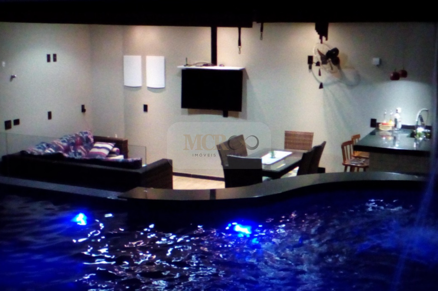 Sobrado em Condomínio em Valinhos