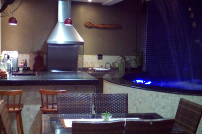 Sobrado em Condomínio em Valinhos