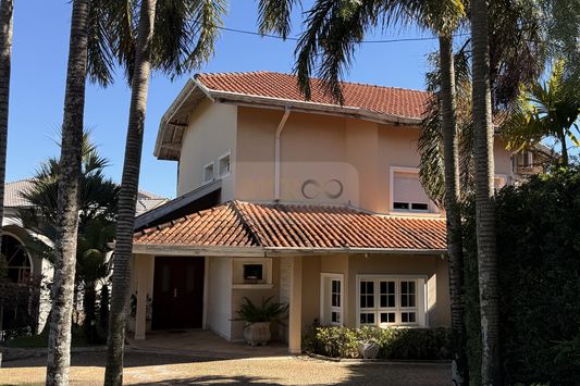 Casa de Alto Padrão à Venda e Locação em Condomínio Fechado – Valinhos/SP