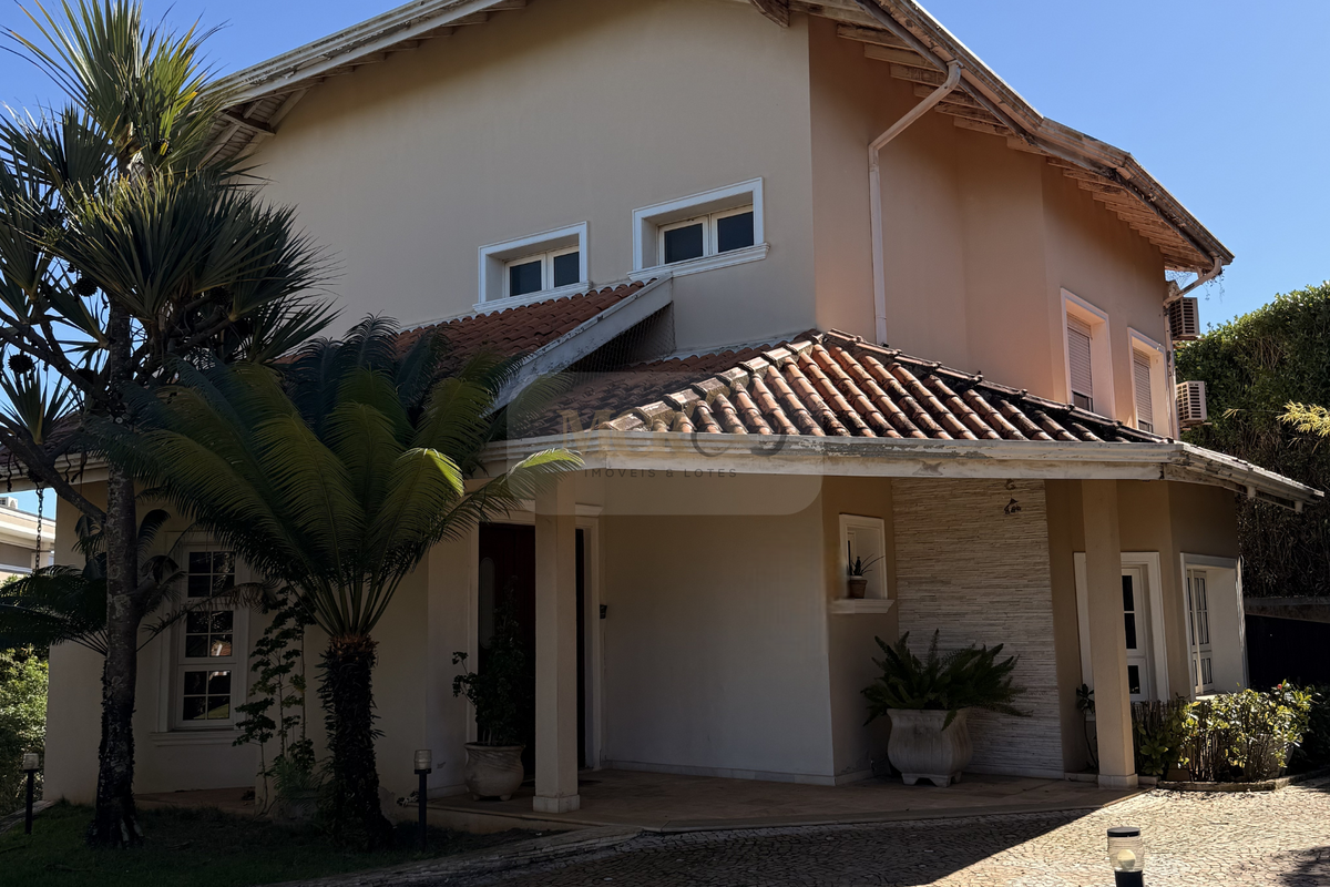 Casa de Alto Padrão à Venda e Locação em Condomínio Fechado – Valinhos/SP