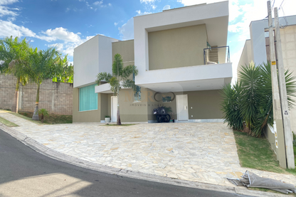 Sobrado em Condomínio com piscina - Vila do Sol Valinhos - SP