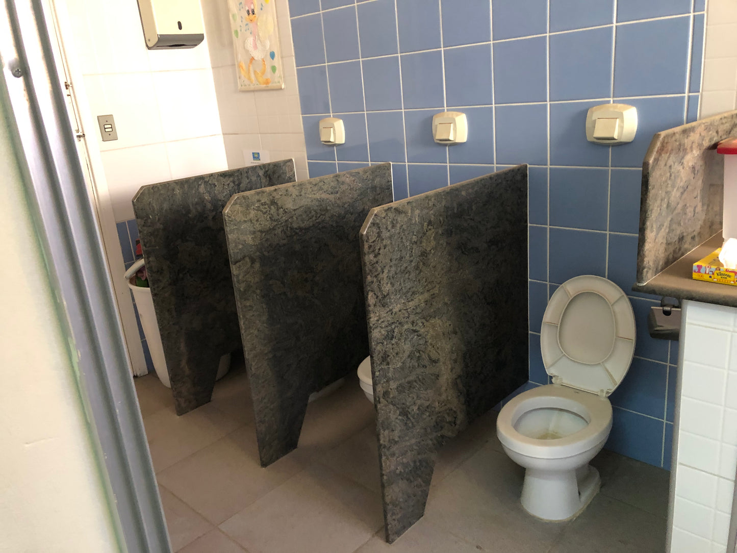 VENDA – ESCOLA INFANTIL COMPLETA EM VALINHOS/SP