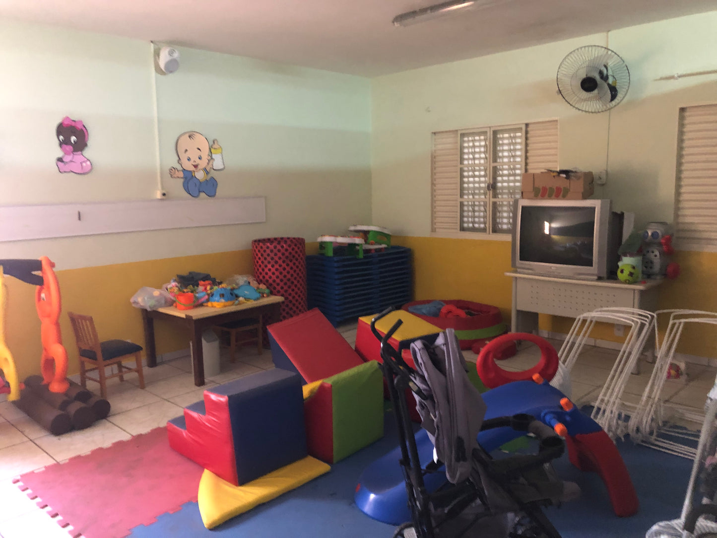 VENDA – ESCOLA INFANTIL COMPLETA EM VALINHOS/SP