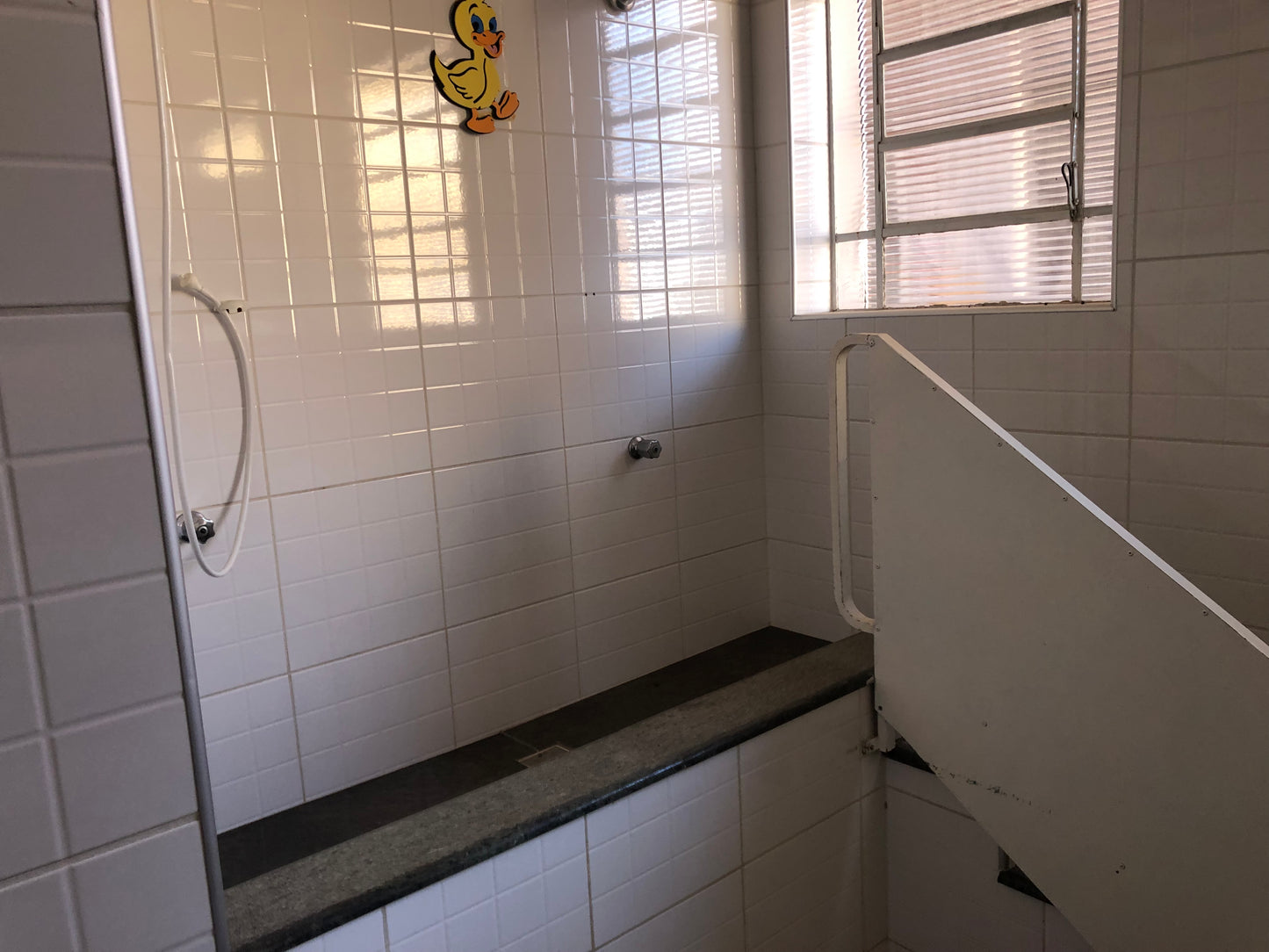 VENDA – ESCOLA INFANTIL COMPLETA EM VALINHOS/SP