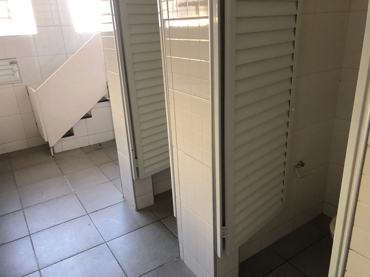 VENDA – ESCOLA INFANTIL COMPLETA EM VALINHOS/SP