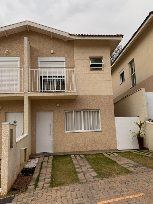 Sobrado em condomínio em Vinhedo/Louveira