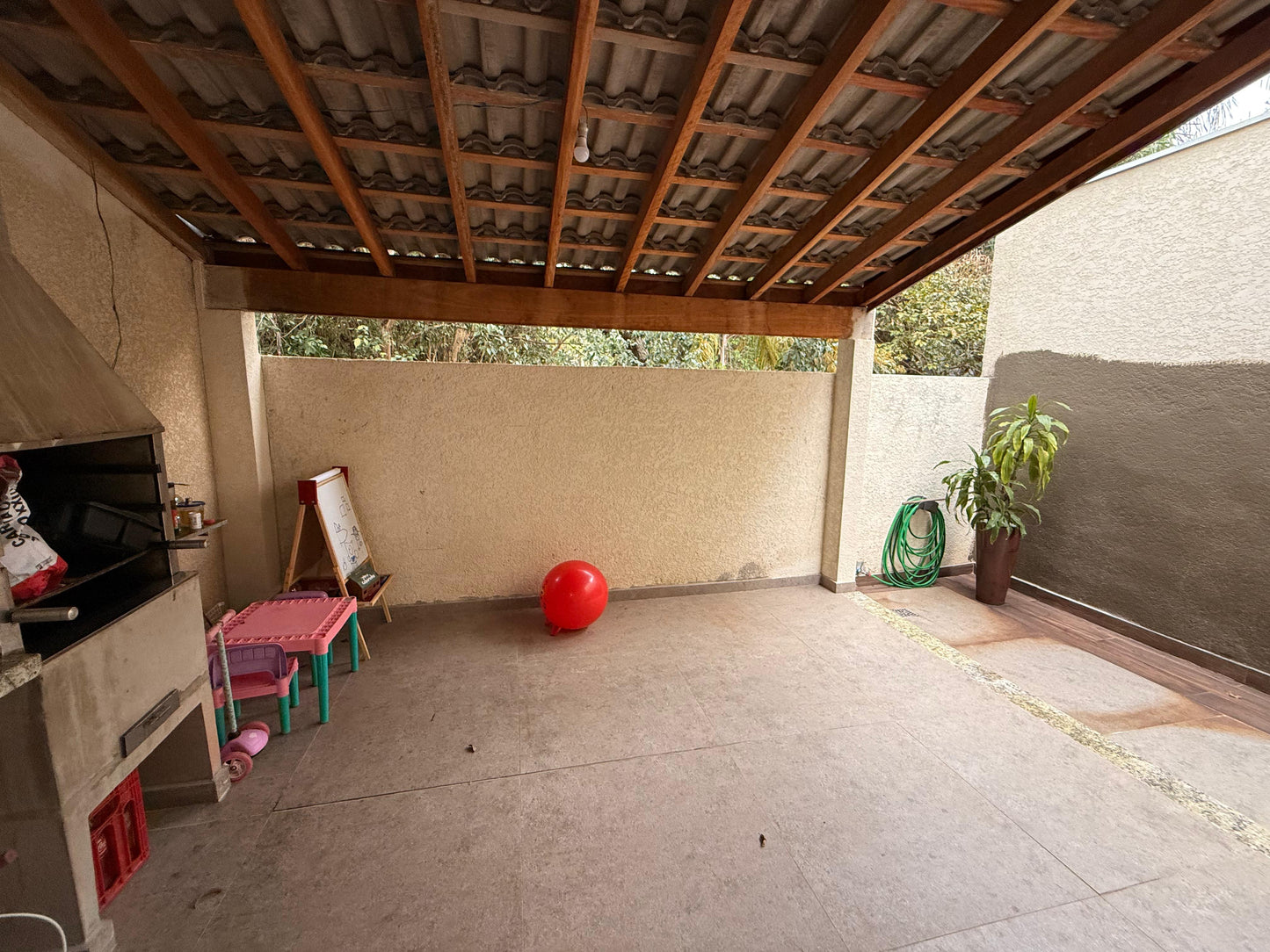 Sobrado em condomínio em Vinhedo/Louveira