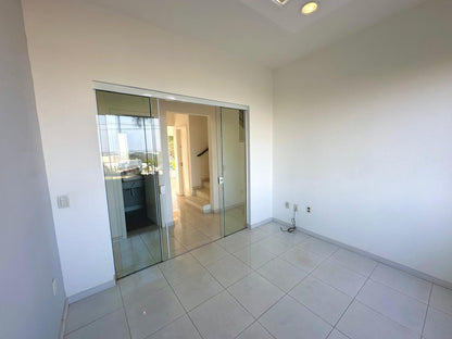 Casa alto padrão para locação