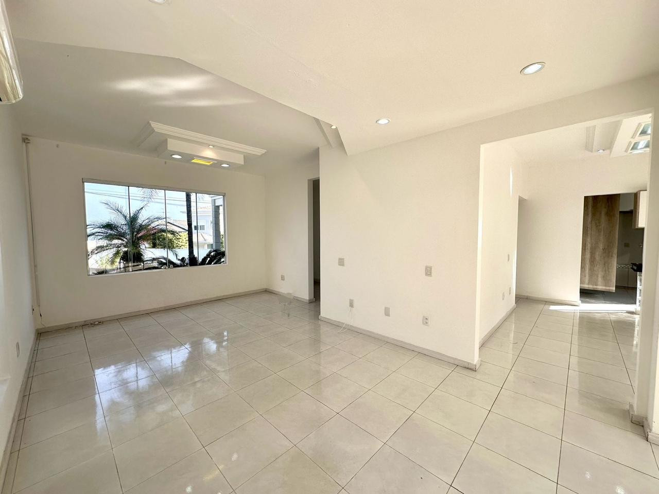 Casa alto padrão para locação