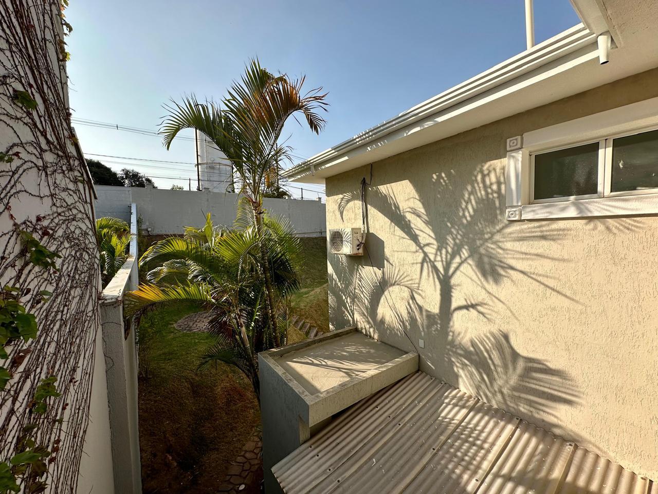 Casa alto padrão para locação