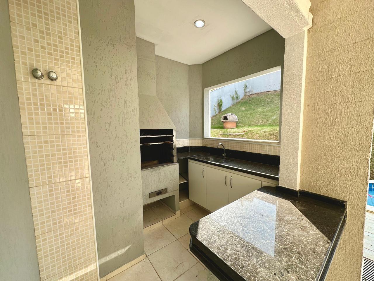 Casa alto padrão para locação