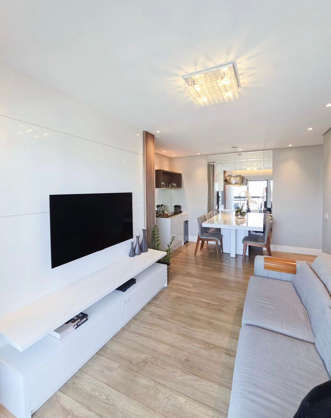 Apartamento no Edifício Gênova em Valinhos