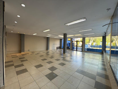 PRÉDIO COMERCIAL EM AVENIDA DE GRANDE FLUXO