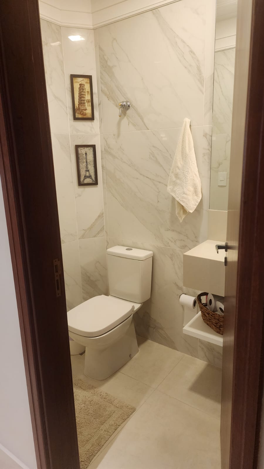 Casa em condomínio próximo ao Shooping Valinhos