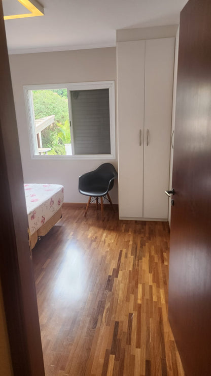 Casa em condomínio próximo ao Shooping Valinhos