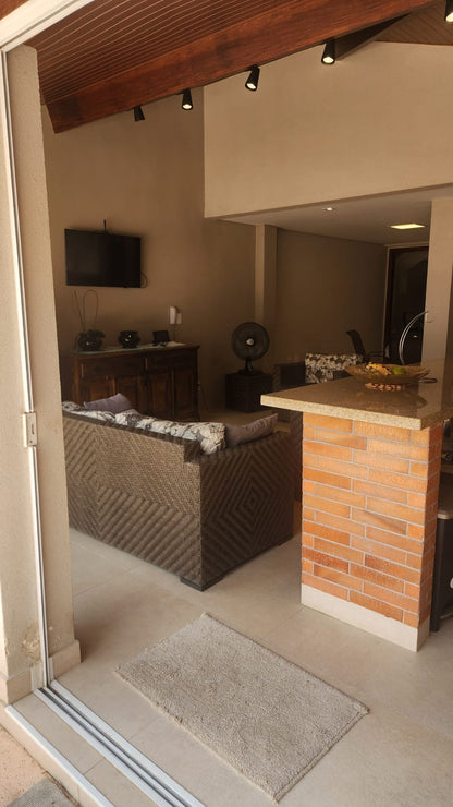 Casa em condomínio próximo ao Shooping Valinhos