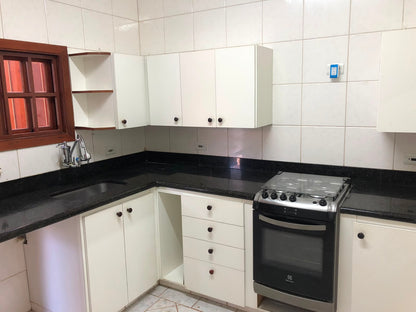 Casa Térrea com Edícula à Venda  em Valinhos
