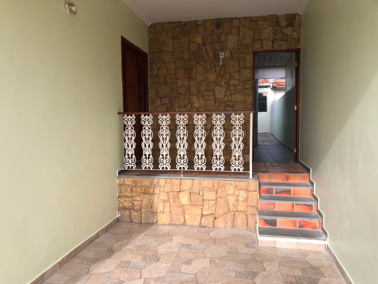 Casa Térrea com Edícula à Venda  em Valinhos