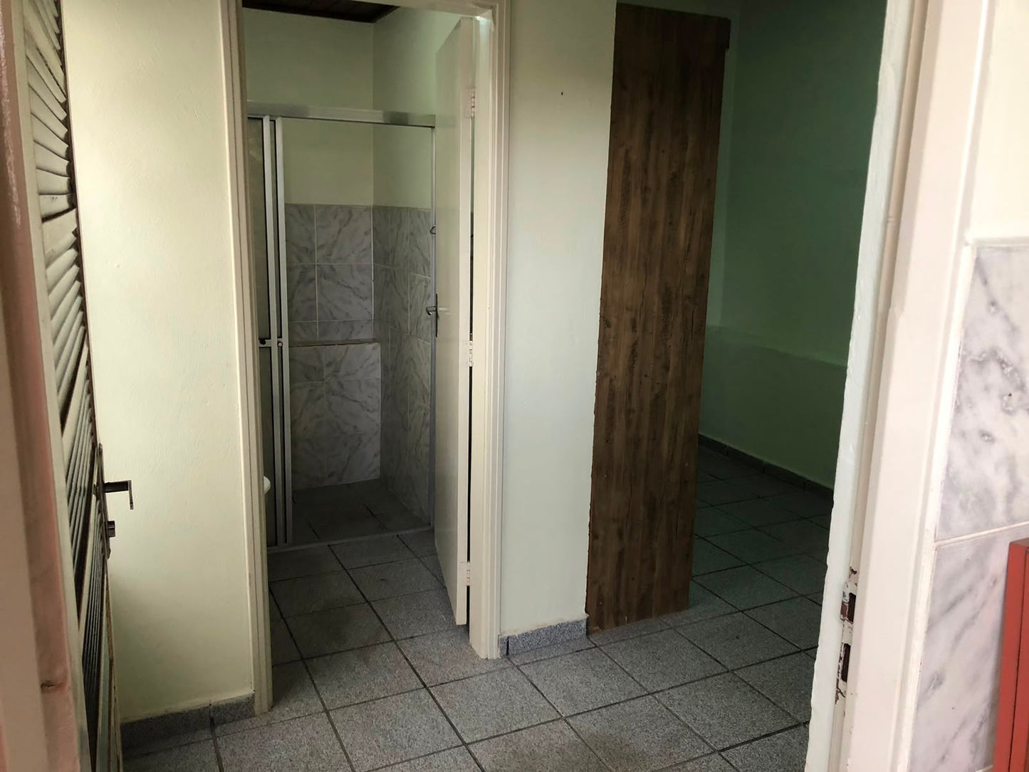 Casa Térrea com Edícula à Venda  em Valinhos