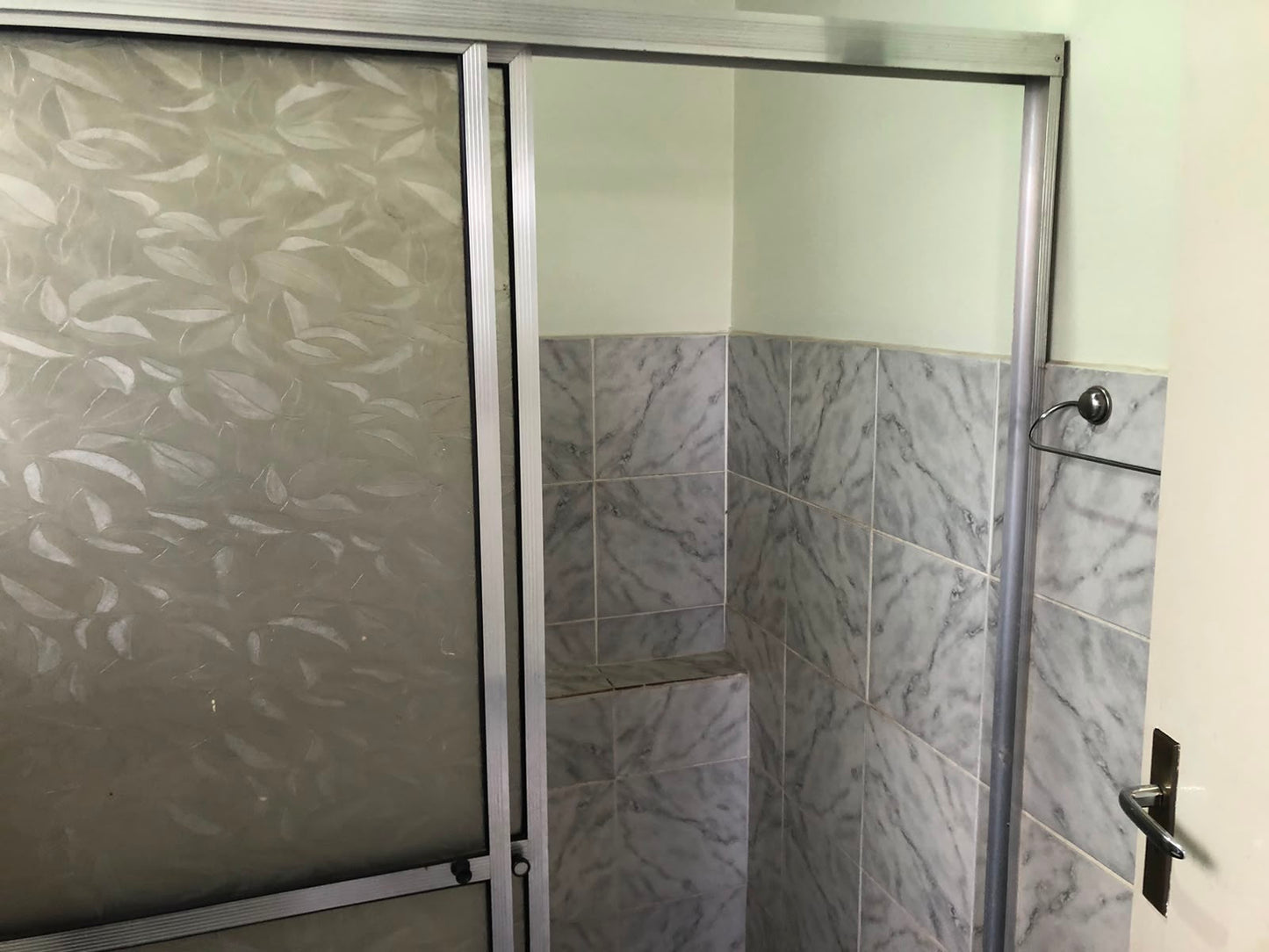 Casa Térrea com Edícula à Venda  em Valinhos