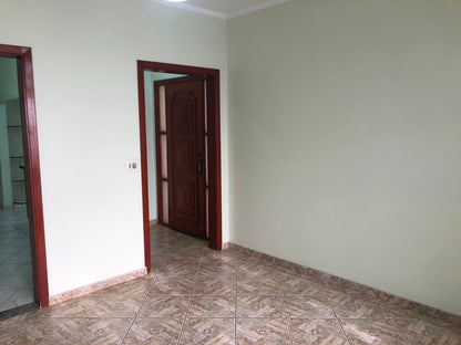 Casa Térrea com Edícula à Venda  em Valinhos