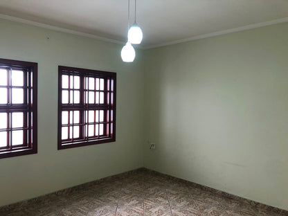 Casa Térrea com Edícula à Venda  em Valinhos