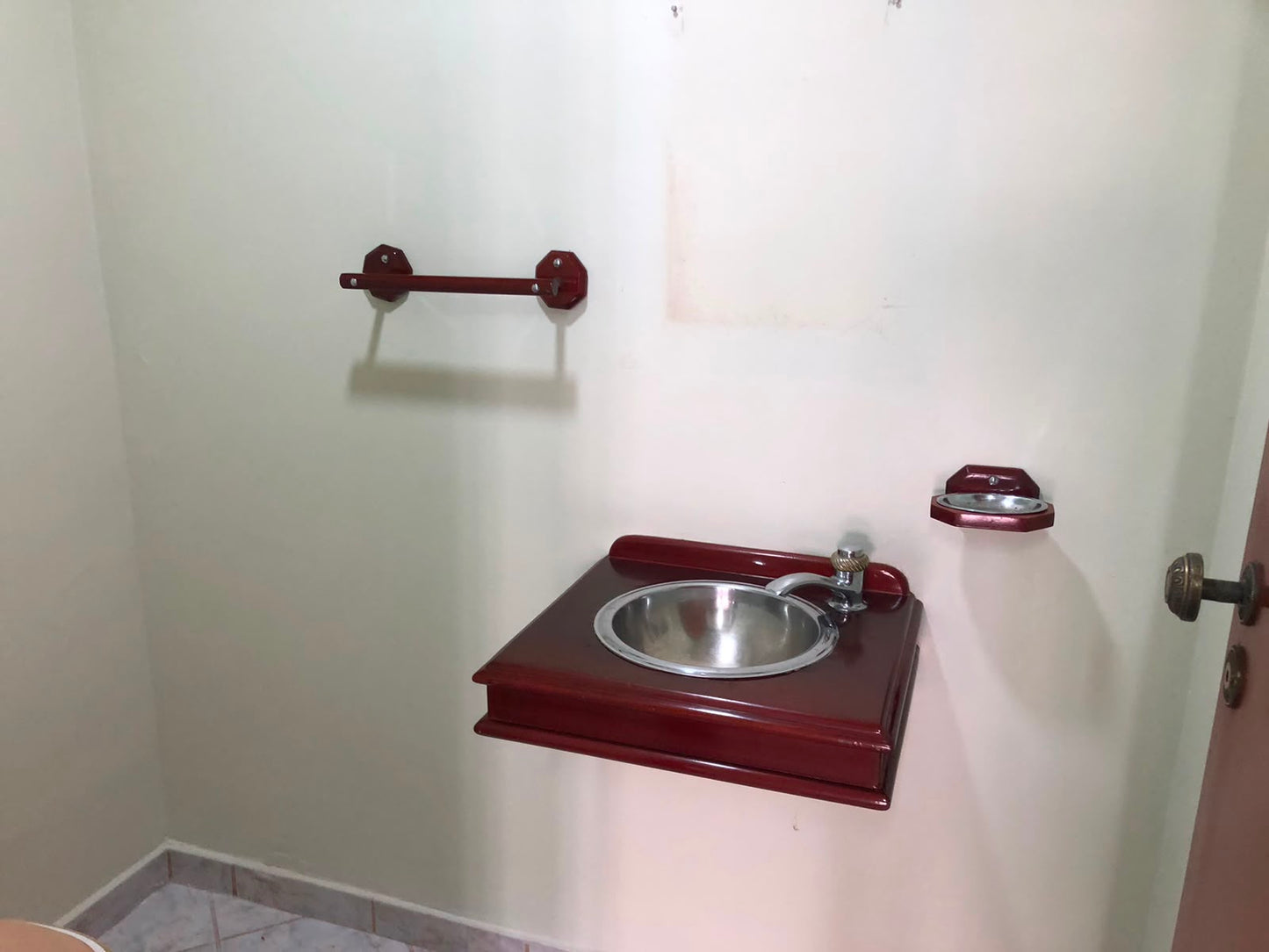 Casa Térrea com Edícula à Venda  em Valinhos