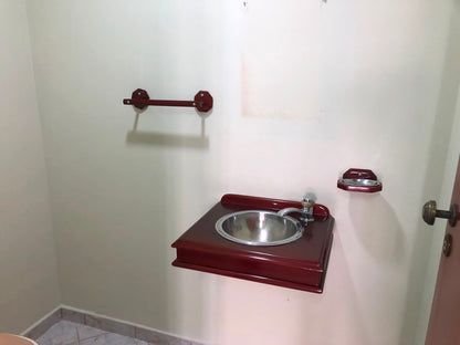 Casa Térrea com Edícula à Venda  em Valinhos
