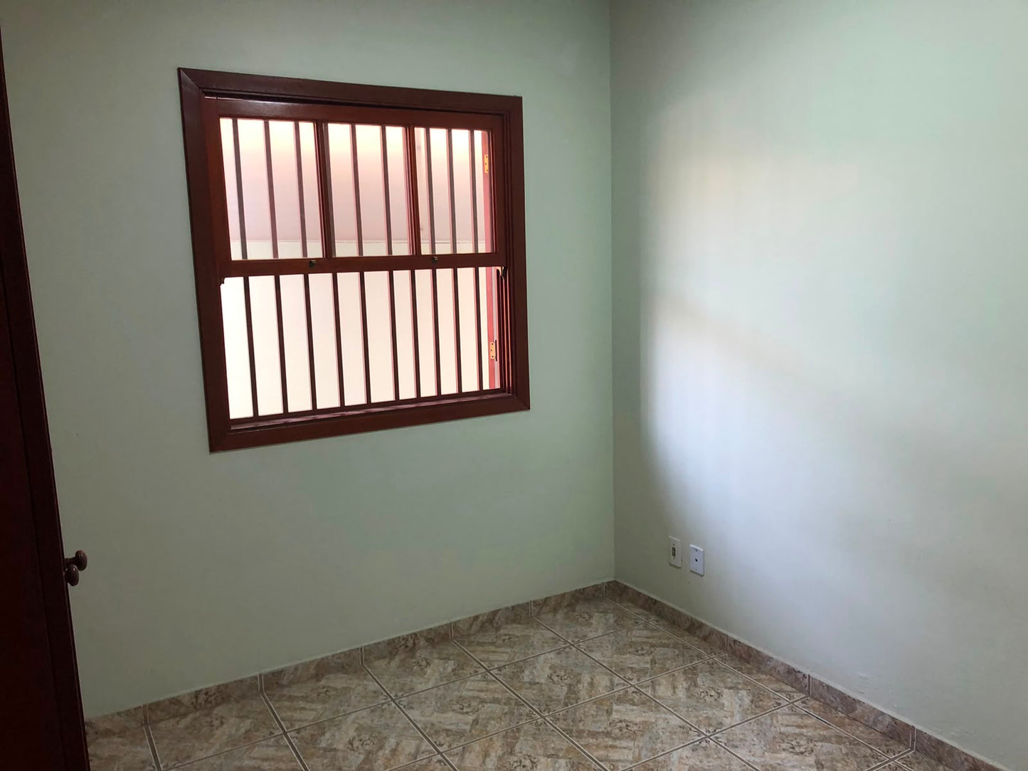 Casa Térrea com Edícula à Venda  em Valinhos