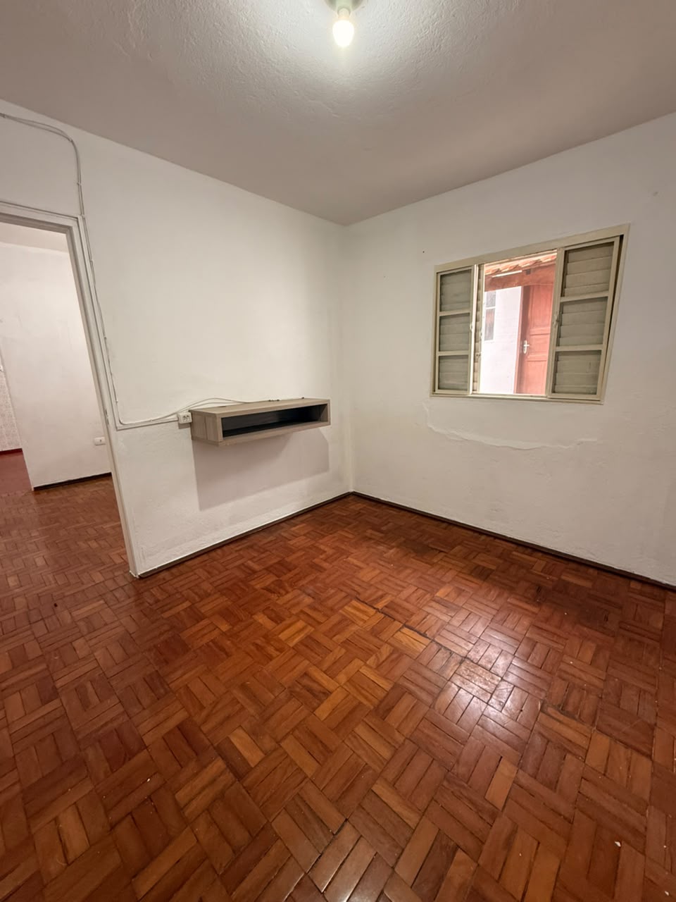 Casa de Fundo para Locação no Centro - 1 Dormitório | Pacote R$ 1.450