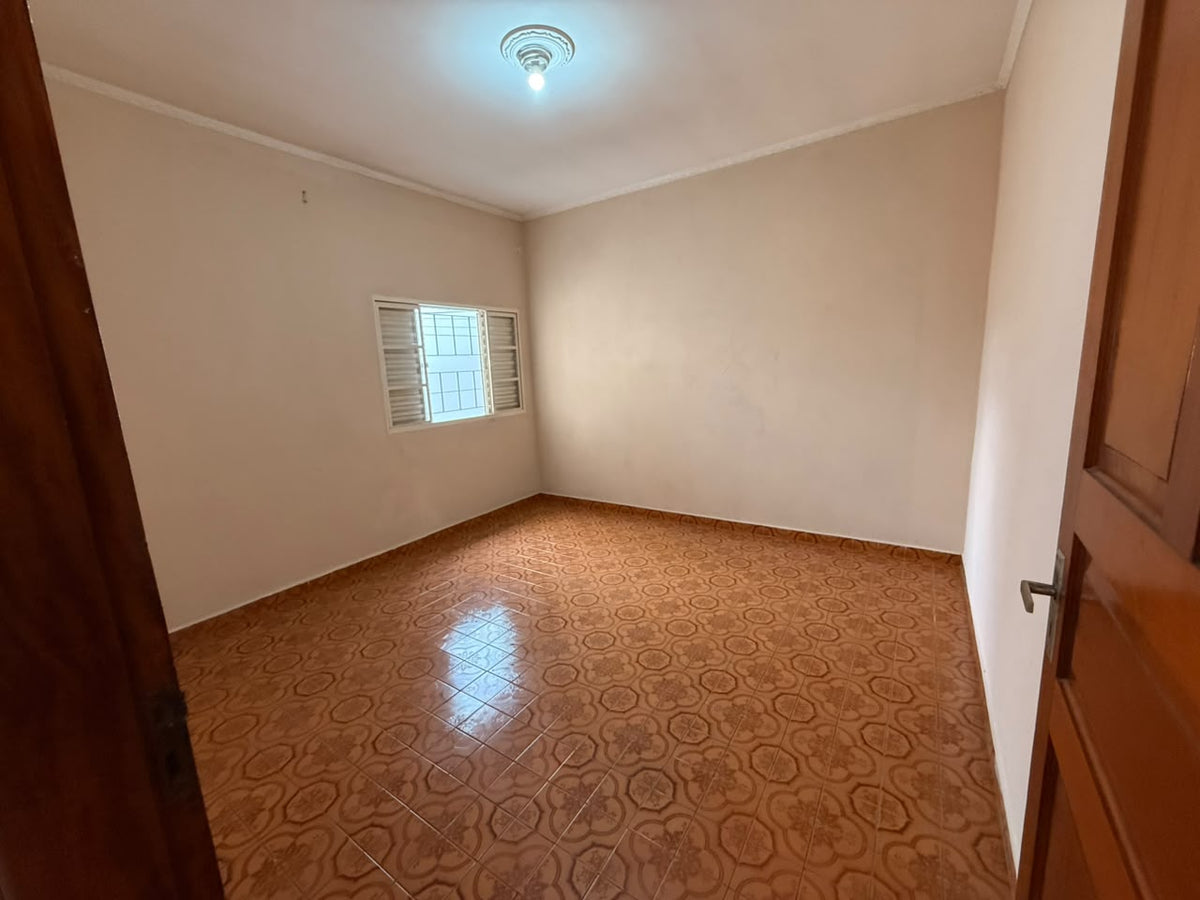 Casa Comercial / Residencial no Centro - 3 Dorms + Garagem Oportunidade Comerciais
